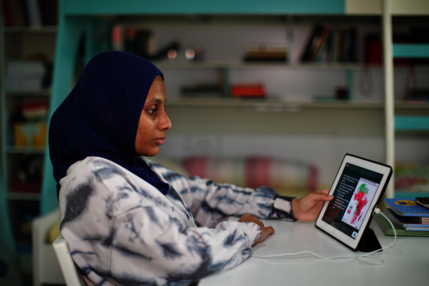 Schools navigate online learning with UNICEF support 